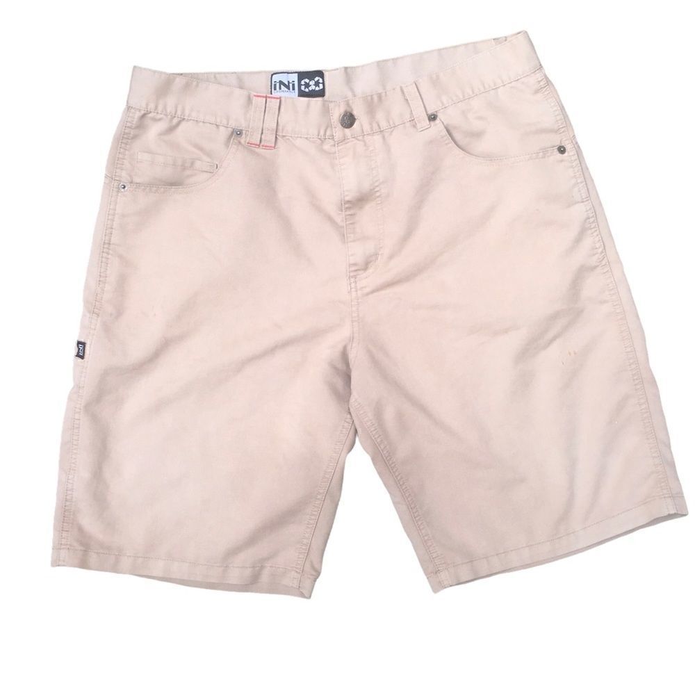 i.n.i. Cooperative Khaki shorts 